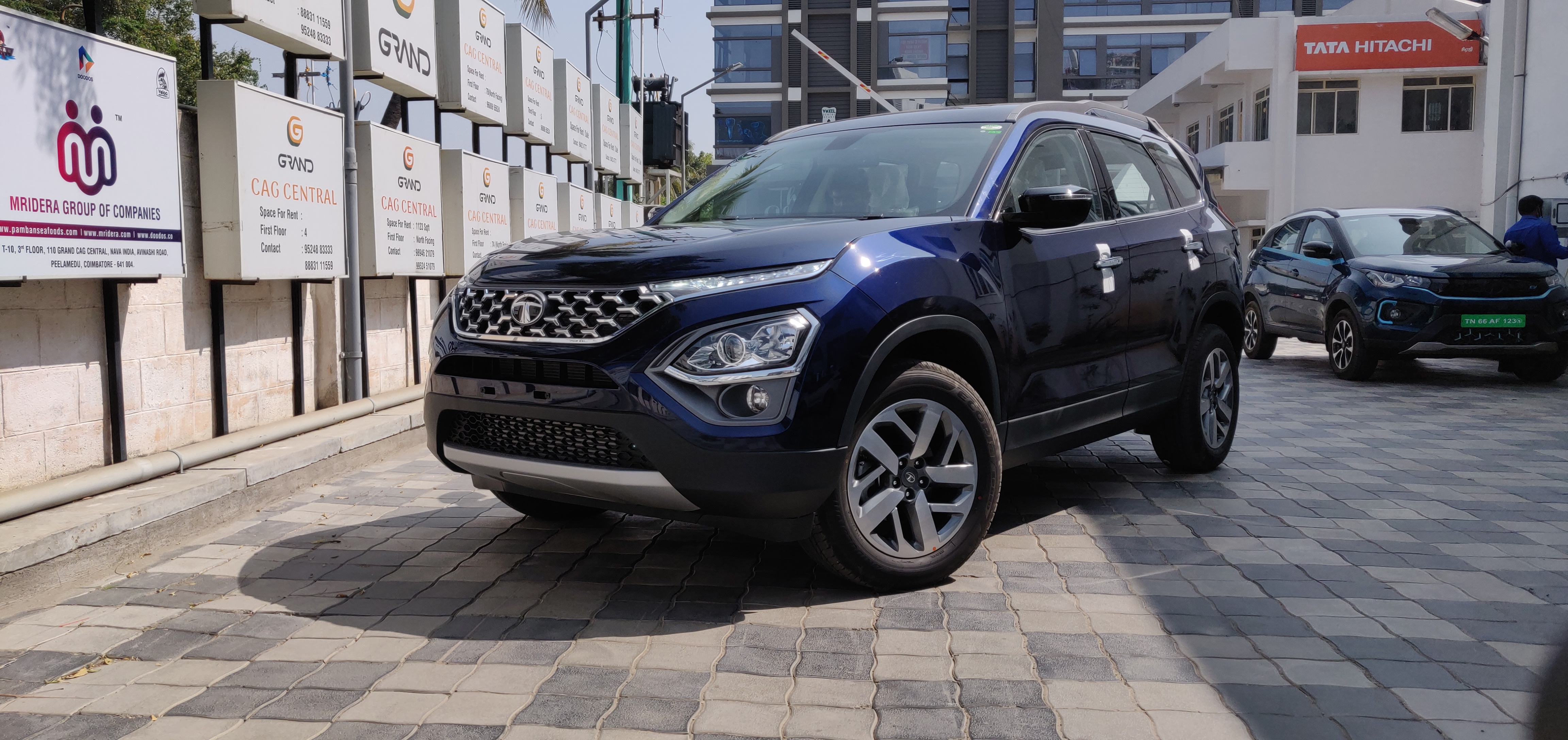 2021 Tata Safari - Image Gallery